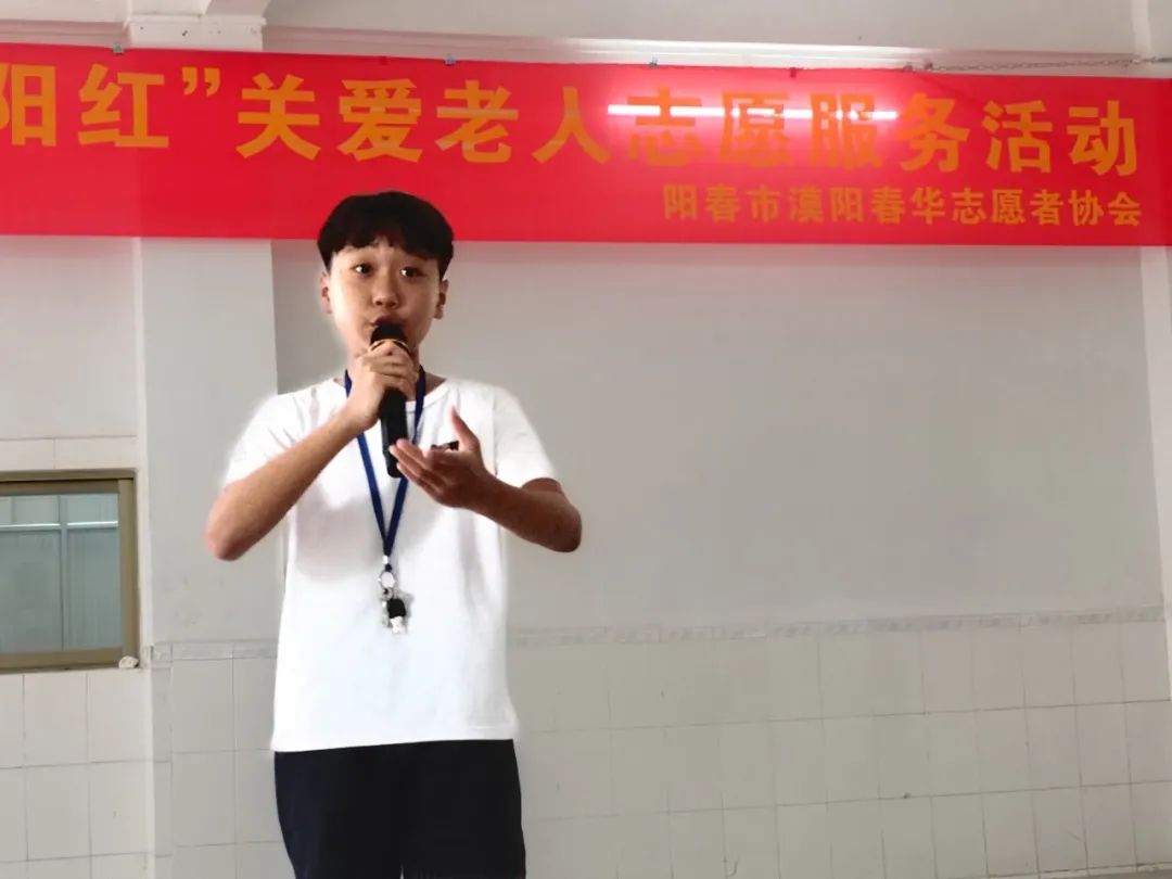 DƬ