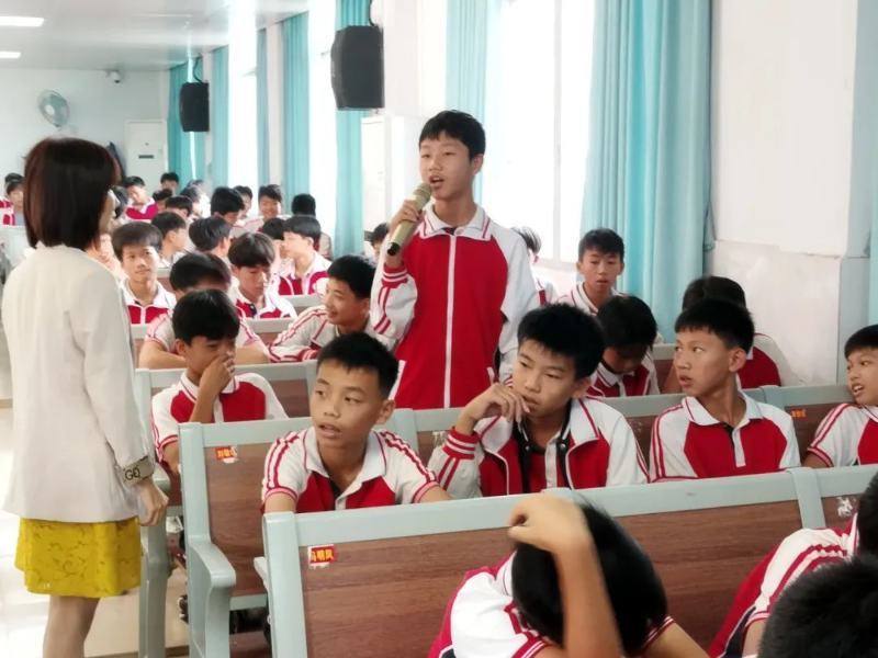 DƬ